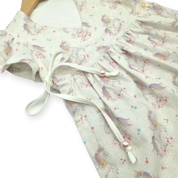 Wickelkleid in Größe 122, Einhörner